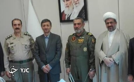 فرمانده هوانیروز ارتش جمهوری اسلامی با رئیس بنیاد مستضعفان دیدار کرد