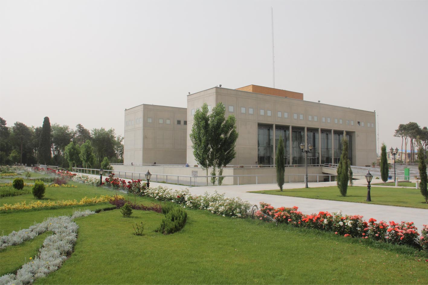 گردآوری ۲۲ میلیون برگ سند تاریخی در مرکز اسناد فارس
