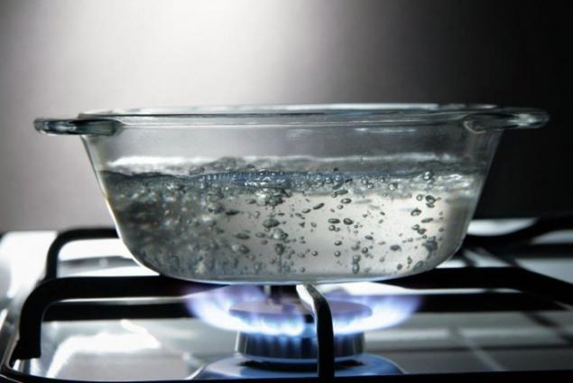 مضرات جوشاندن آب بیش از یک بار مضرات جوشاندن آب بیش از یک بار