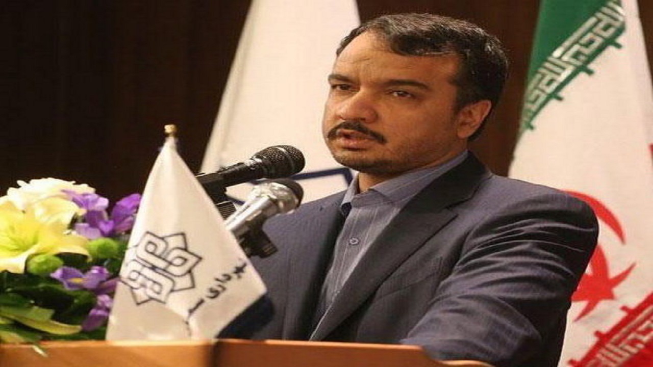 جداره‌سازی باغ مسجد جامع سمنان در حال انجام است