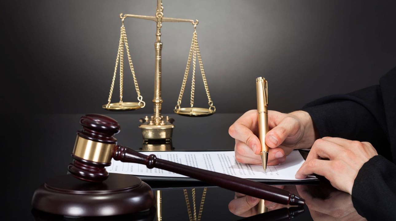چگونه وکیل را از وکالت عزل کنیم؟