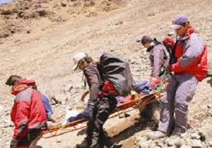 نجات گردشگر از ارتفاعات پیرجد خرم‌آباد