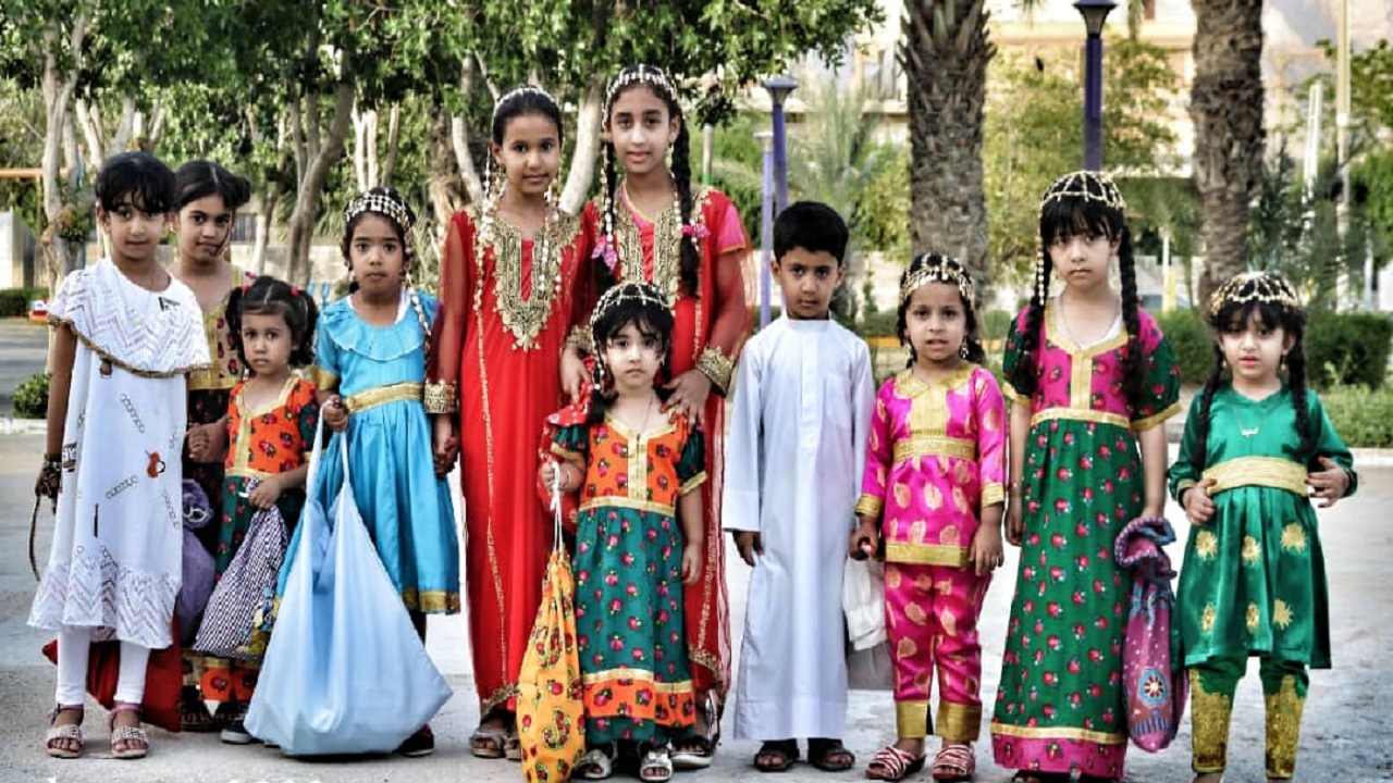 گره گشو آیین پرنشاط کودکان بوشهری در نیمه رمضان