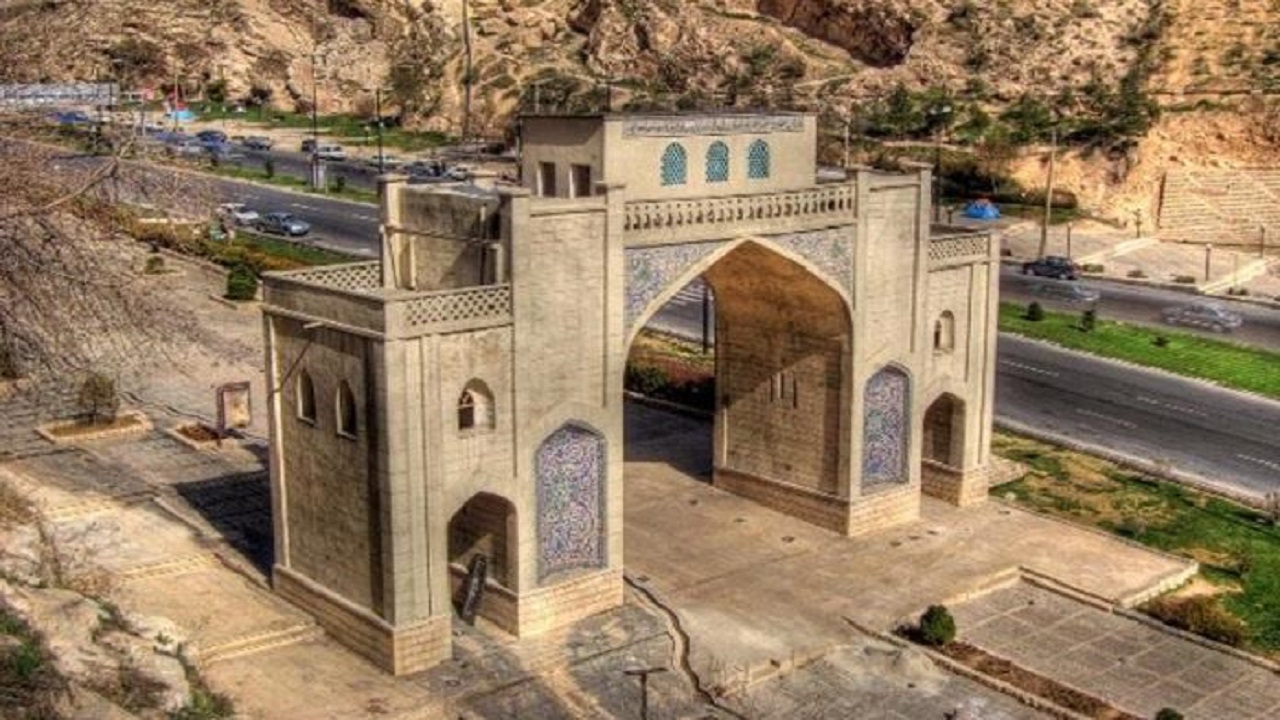 ابن ابی‌الخیر زرکوب شیرازی و مسئله برتری بغداد یا شیراز!