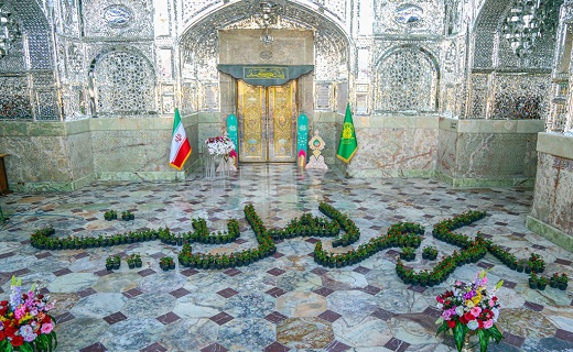 پرچم گنبد نورانی حرم حضرت معصومه (س) تعویض شد+تصاویر