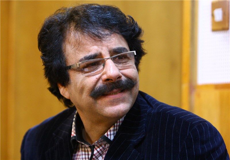 علیرضا افتخاری در برنامه دورهمی: از هر ترانه‌ای پشیمان می‌شدم، گُل می‌کرد! + فیلم