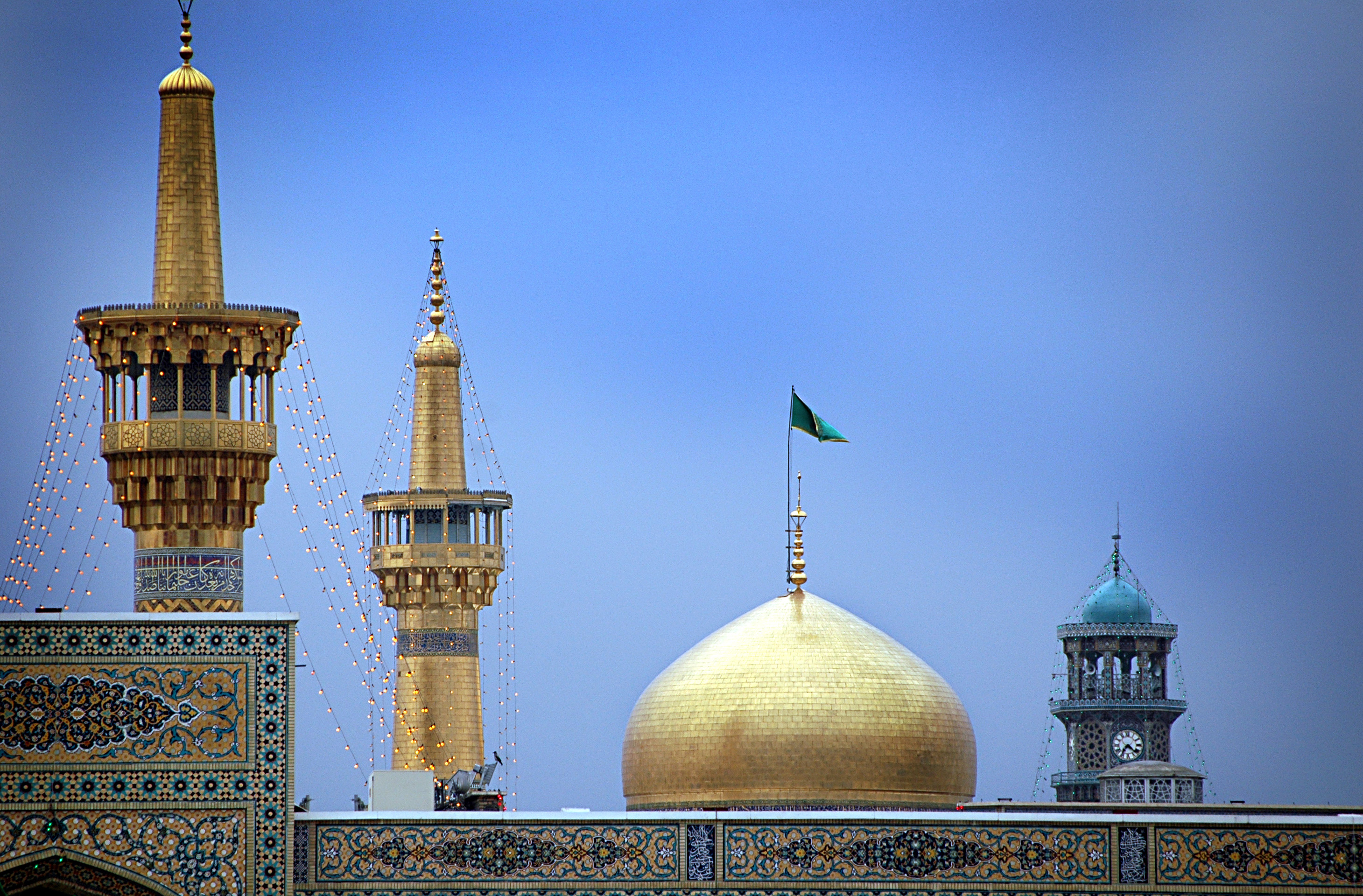 سکوت آژیر قرمز کرونا در خراسان رضوی /جولان چراغ خاموش کرونا در استان
