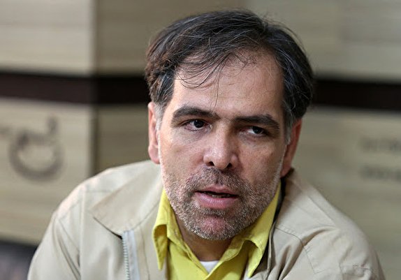 شاعران به یاد امین شعر انقلاب چه گفتند؟/ حفظ زبان فارسی، دغدغه اصلی مقام معظم رهبری