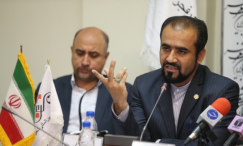 شاعران به یاد امین شعر انقلاب چه گفتند؟/ حفظ زبان فارسی، دغدغه اصلی مقام معظم رهبری