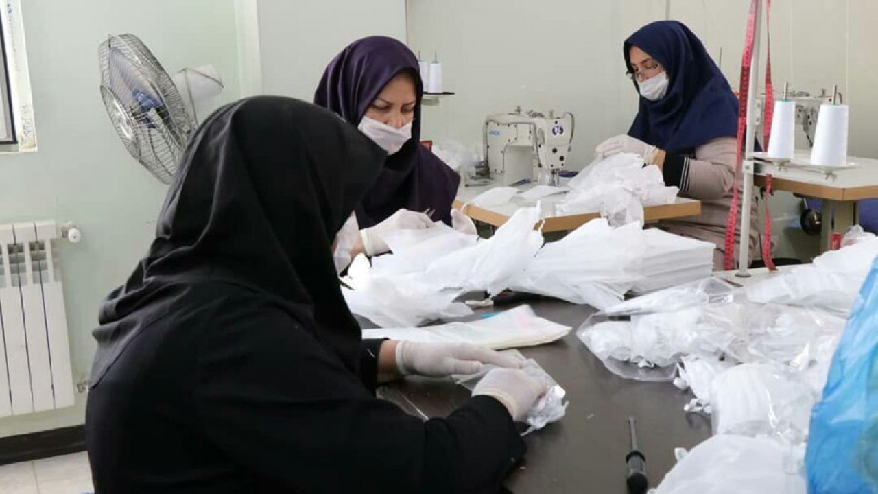 صنعتگران دستی بوشهر ۷۵ هزار ماسک تولید کردند