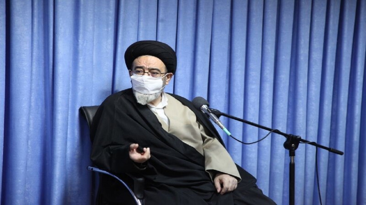 روحانیون برای پاسخگوئی به شبهات اهتمام کنند