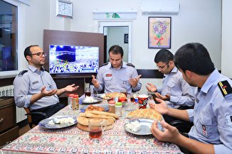 حلاوت سفره افطار در خدمت
