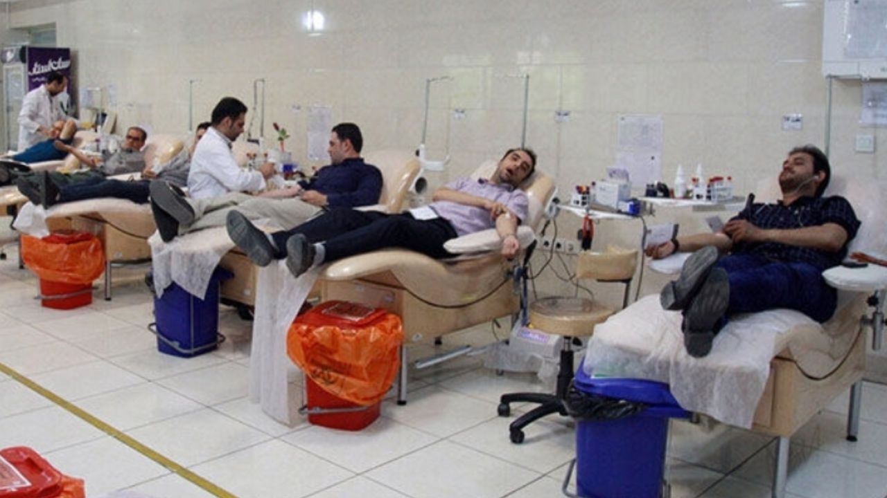 نیاز به خون همیشگی است اهدا کننده مستمر بمانید