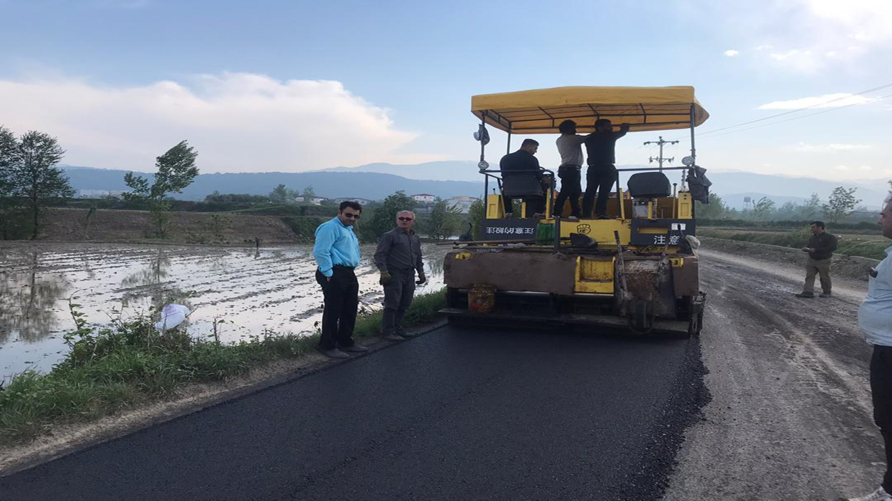 راه‌های روستایی آمل بهسازی شدند