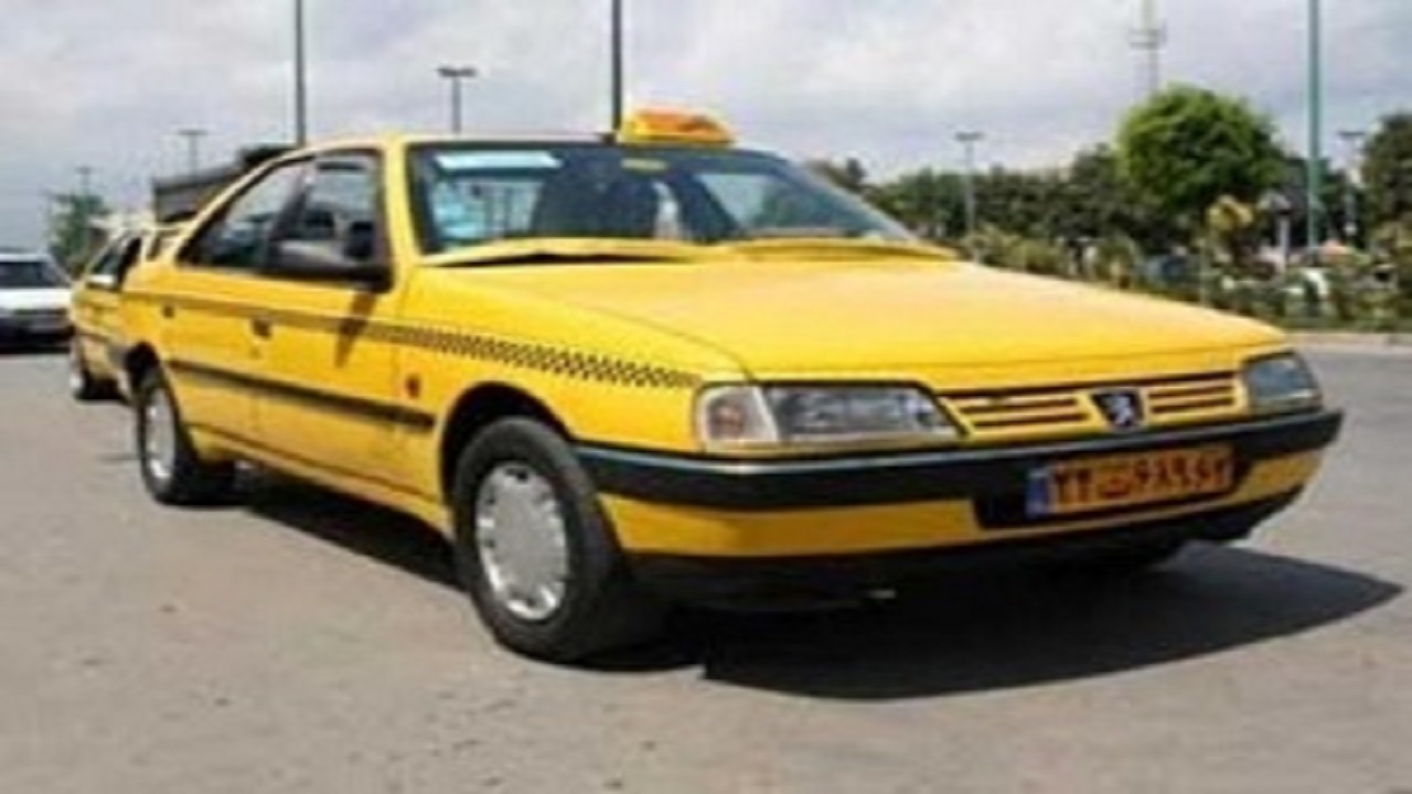 آغاز تمدید اعتبار مجوز فعالیت تاکسیرانان و وانت‌داران در قزوین