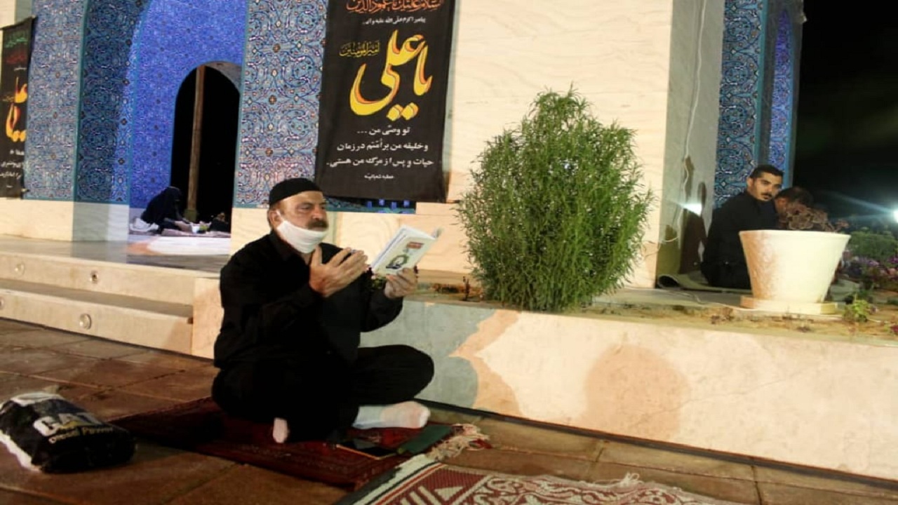بوشهری‌ها در نخستین شب قدر دست به دعا برداشتند