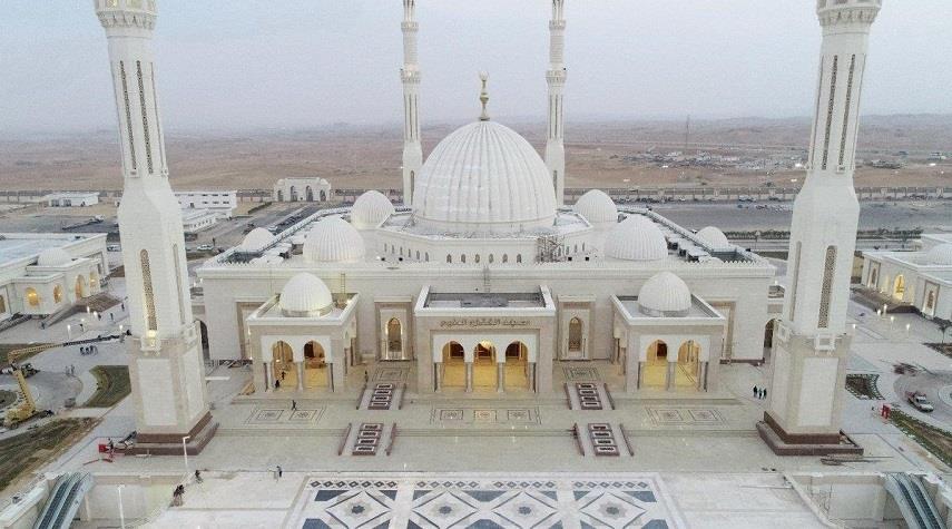 مسجد الفتاح العلیم بزرگترین مکان دینی در غرب آسیا