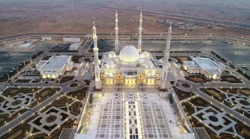 مسجد الفتاح العلیم بزرگترین مکان دینی در غرب آسیا