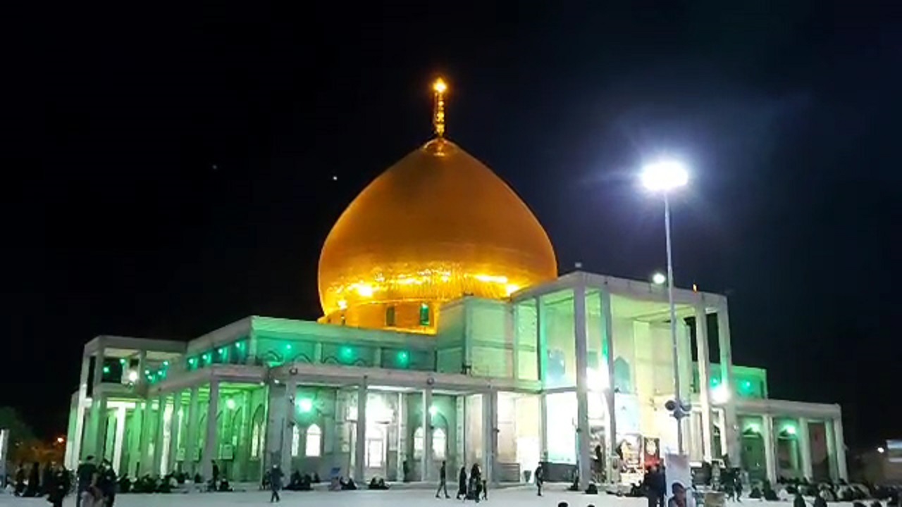 حال و هوای امامزاده قاسم در اولین شب قدر + فیلم