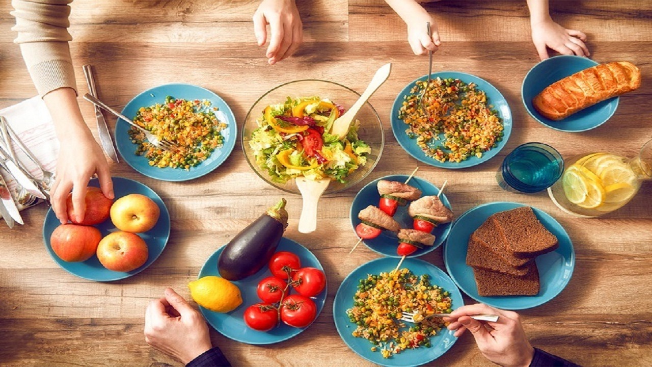 بهترین تغذیه از سحر تا افطار برای روزه داران