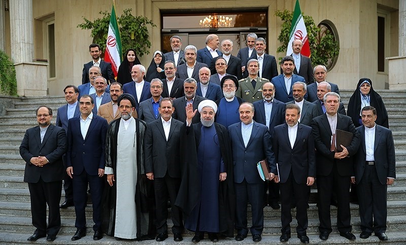 یک ایستگاه تا دولت دوازدهم دوباره رای اعتماد بگیرد
