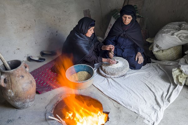 آداب افطار در طهران قدیم/ باز کردن روزه با &laquo;قَنداق&raquo; و &laquo;ترحلوا&raquo;