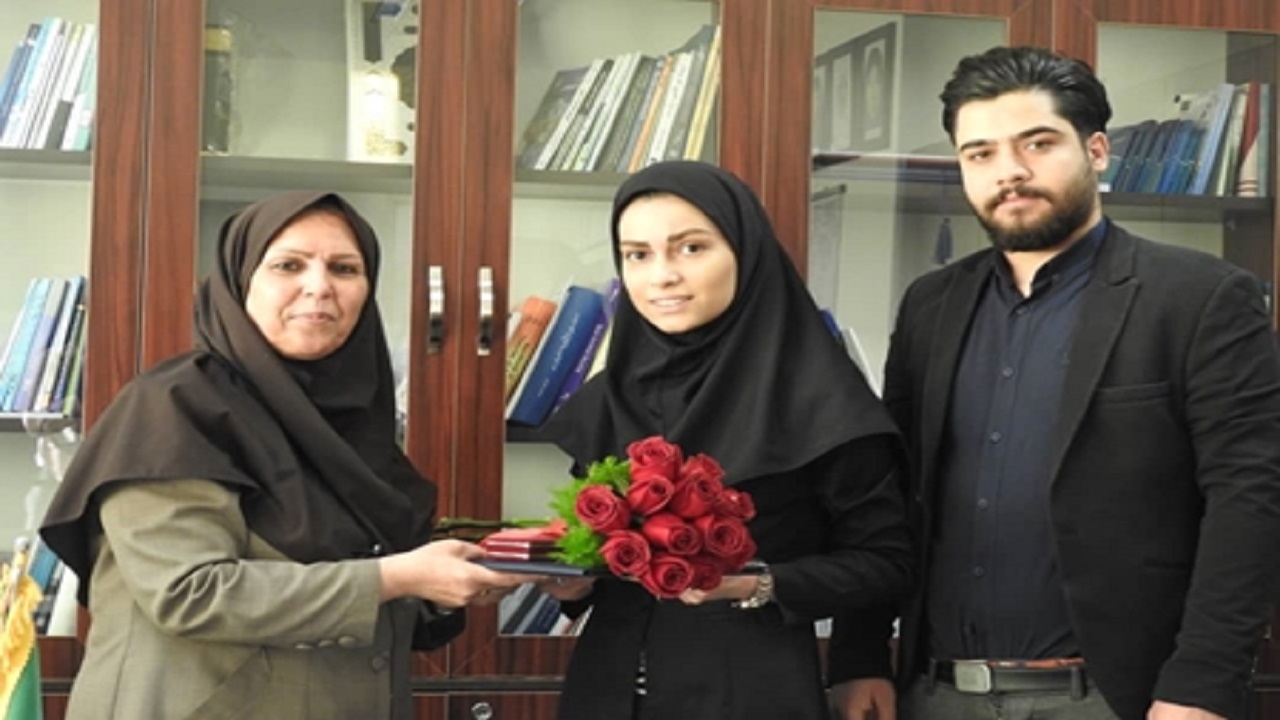 تقدیر وزیر بهداشت از پرستاری که مراسم ازدواجش را به تعویق انداخت