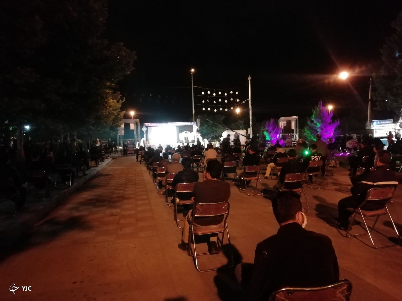 شروع مراسم شب قدر با رعایت فاصله گذاری در مشهد