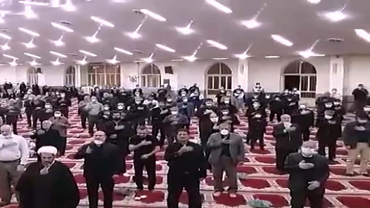 فیلمی از مراسم احیای شب ۲۱ ماه رمضان در نهاوند