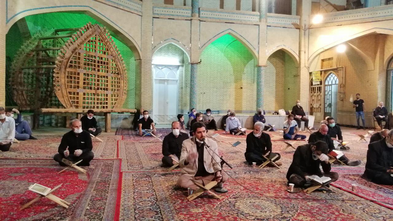 مراسم احیای شب بیست و یکم ماه رمضان در یزد + فیلم و تصاویر
