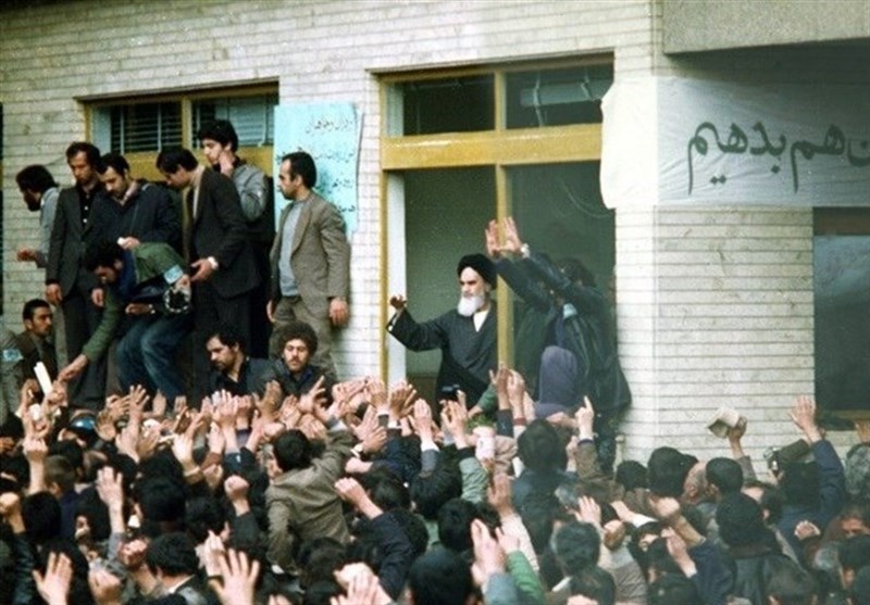 چرا امام خمینی (ره) از قم به جماران رفت؟