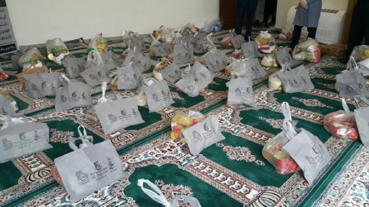توزیع بیش از ۱۱۵بسته بهداشتی وبسته غذایی خاص در زاوه