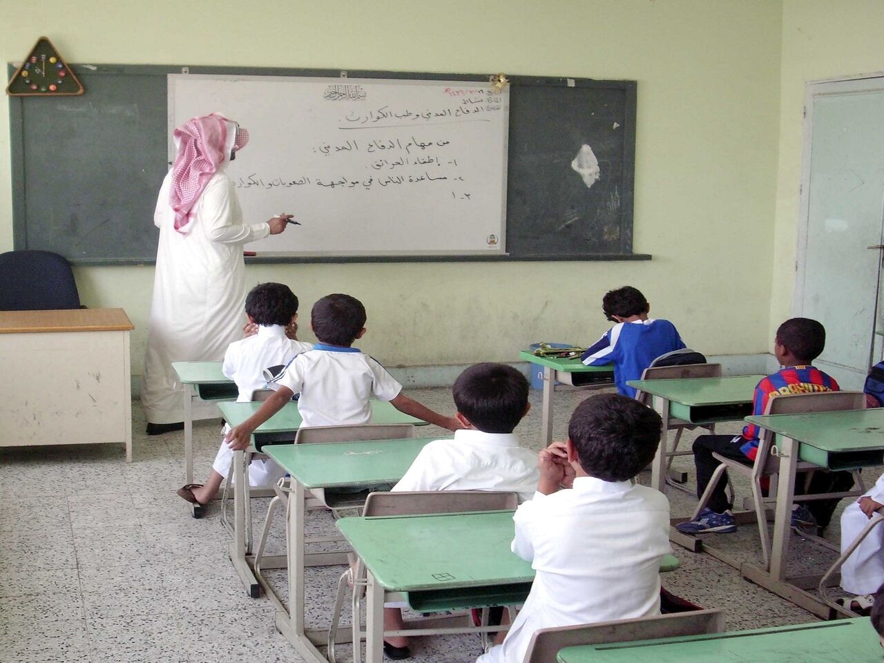 اخراج معلمان مخالف در دستور کار دولت عربستان قرار گرفت