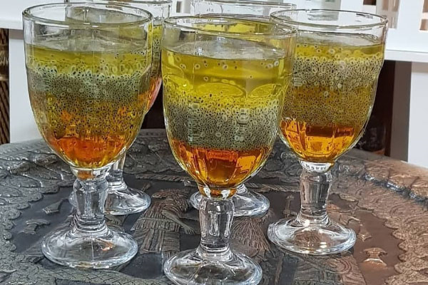 عرقیات گیاهی را چه زمانی مصرف کنیم عرقیات گیاهی را چه زمانی مصرف کنیم