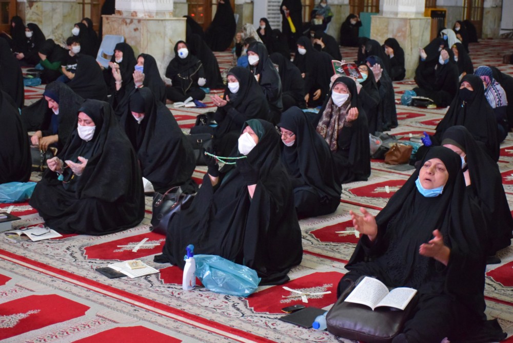 دوستی اهل بیت (ع) عمل انسان را نورانی می&zwnj;کند