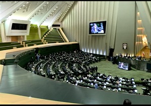 کارنامه مجلس دهمی ها زیر دست مردم + فیلم