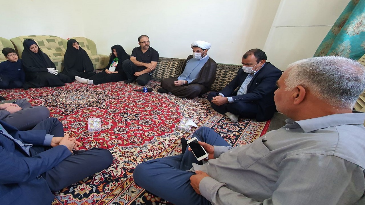 پیکر شهدای شناور کنارک پس از شناسایی به بوشهر منتقل می‌شوند