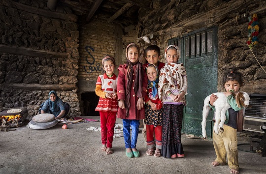 روستایی که ۶ ماه در حصار برف است
