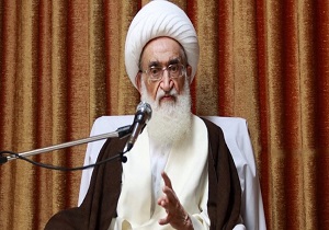 آسمان قم نیمه ابری است