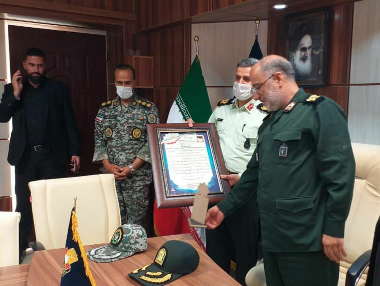 قدردانی از مسئولان و فرماندهان استان مرکزی برای تلاش در کنگره ملی دفاع مقدس