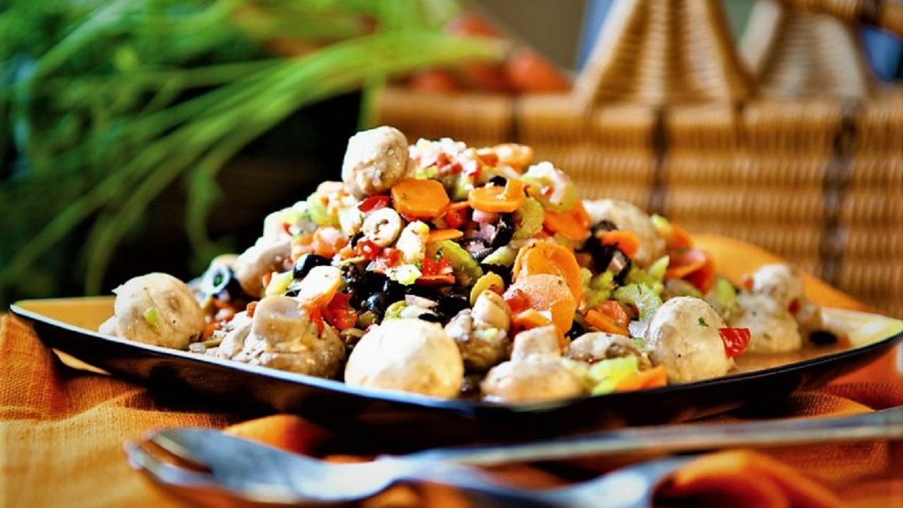 آموزش آشپزی؛ از خورش آلو مسما و ته چین ماهیچه تا اکبر جوجه خانگی + تصاویر