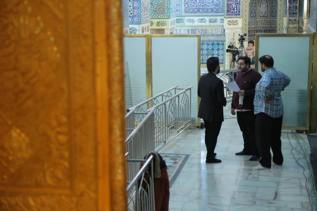 سحرگاهی متفاوت در کنار ضریح امام رضا(ع)/ لوکیشن برنامه&zwnj;ای که حال مردم را خوب می کند