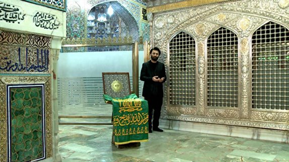 سحرگاهی متفاوت در کنار ضریح امام رضا(ع)/ لوکیشن برنامه&zwnj;ای که حال مردم را خوب می کند