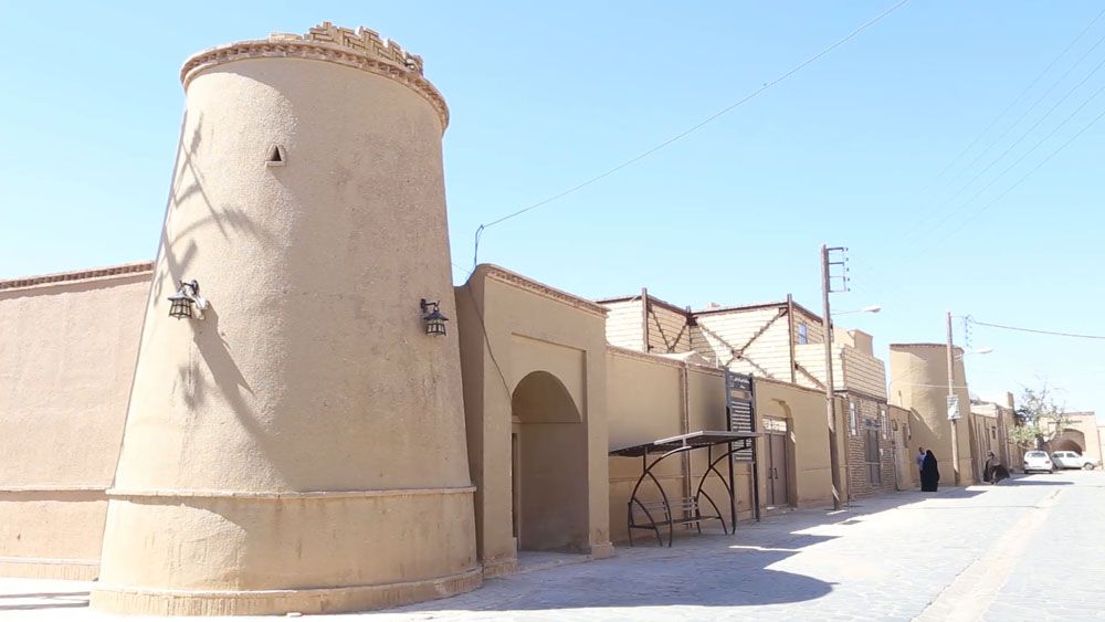 سفری مجازی به روستای کویری ریاب