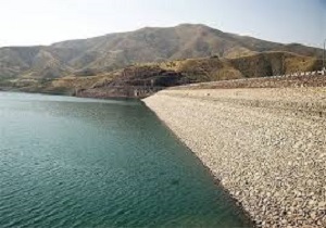 بند‌های خاکی برای جلوگیری از ورود سیلاب به بالادست بروجرد احداث می‌شود