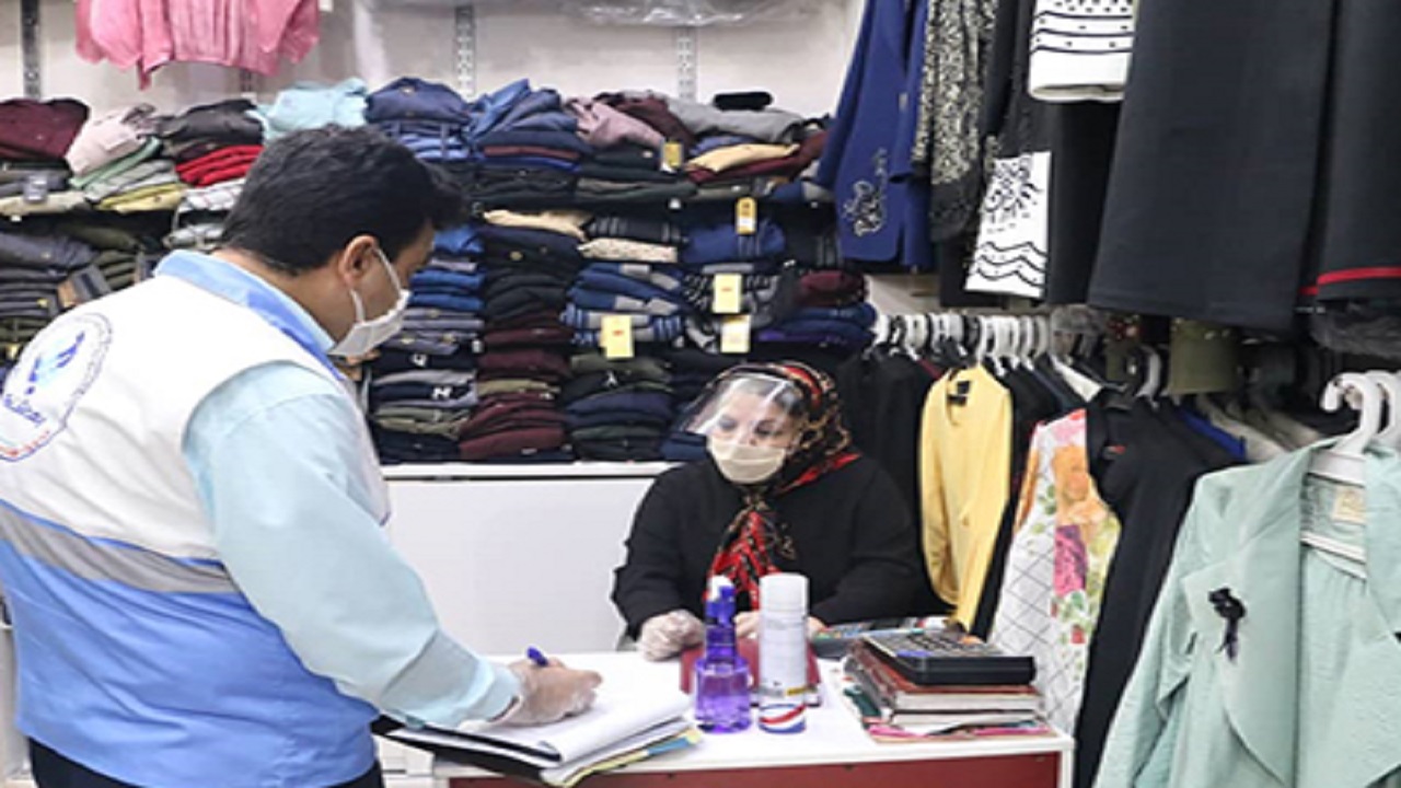 نظارت مستمر بازرسان بهداشت بر مراکز تجاری گناوه