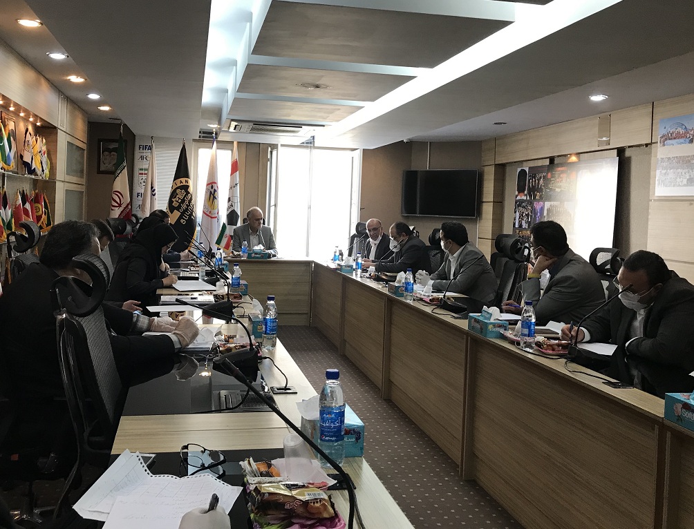 تاکید بر خودداری باشگاه‌ها از انعقاد قرارداد غیر اصولی