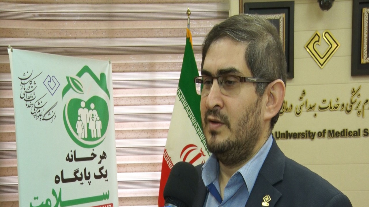 بستری شدن ۱۷ نفر به بیماری مشکوک به کرونا در کاشان و آران و بیدگل