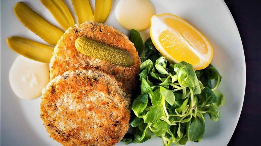 آموزش آشپزی؛ از خورش آلو مسما و ته چین ماهیچه تا اکبر جوجه خانگی + تصاویردر گزارش زیر طرز تهیه چند نوع غذای خوشمزه و مقوی را به شما آموزش می&zwnj;دهیم.