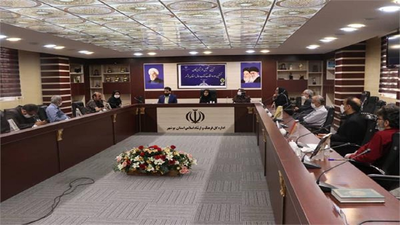 برگزیدگان نخستین دوره کتاب سال بوشهر تجلیل شدند